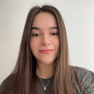 Constanza Isarrualde Client Success Manager